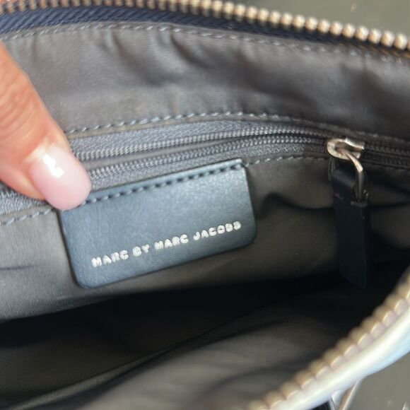 Marc by Marc Jacobs Floral Crossbody Purse Watercolor Print Nylon handbag Bag - Picture 11 of 11